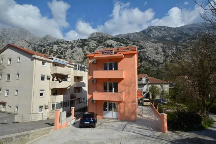 Котор: Apartments Marinero
