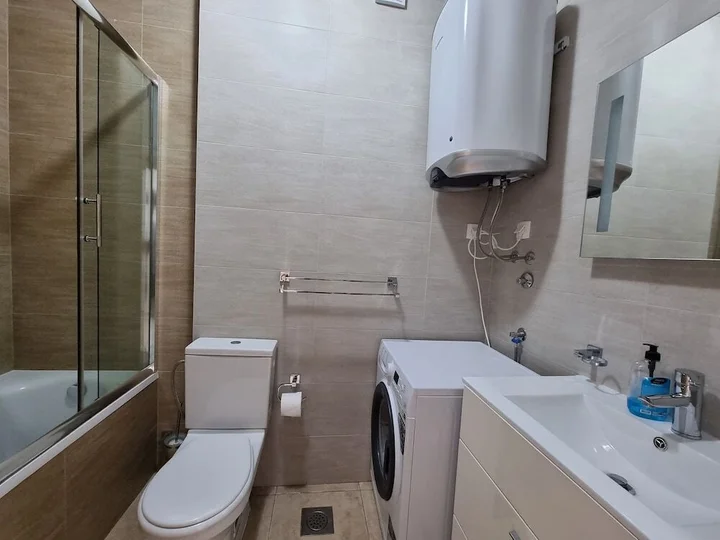 Будва: Adriatic Apartments