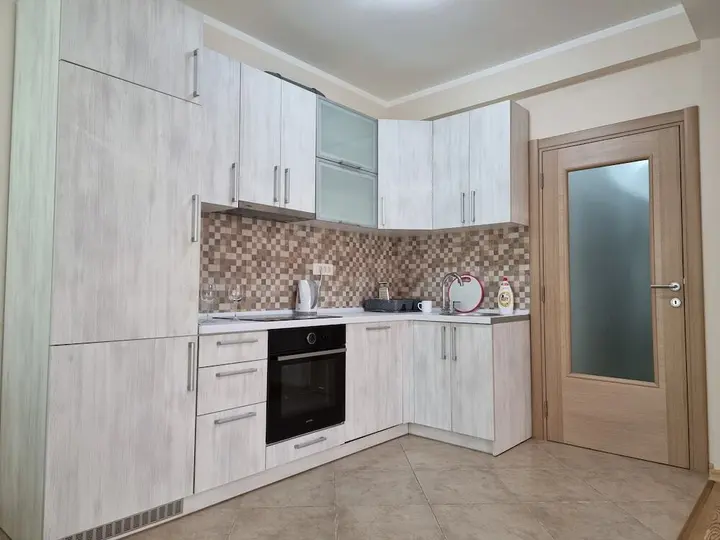 Будва: Adriatic Apartments