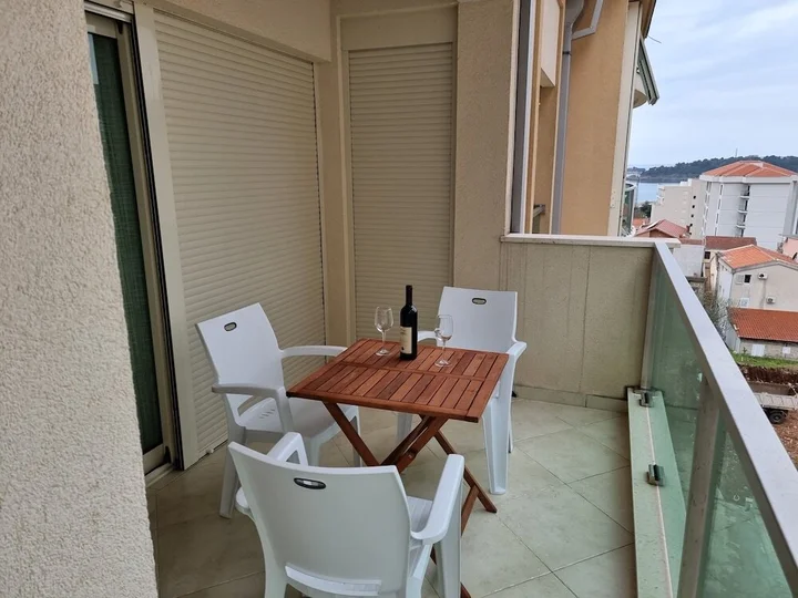 Будва: Adriatic Apartments
