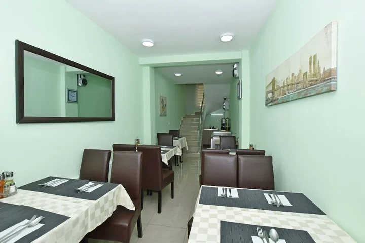 Бар: Apartment Tomba