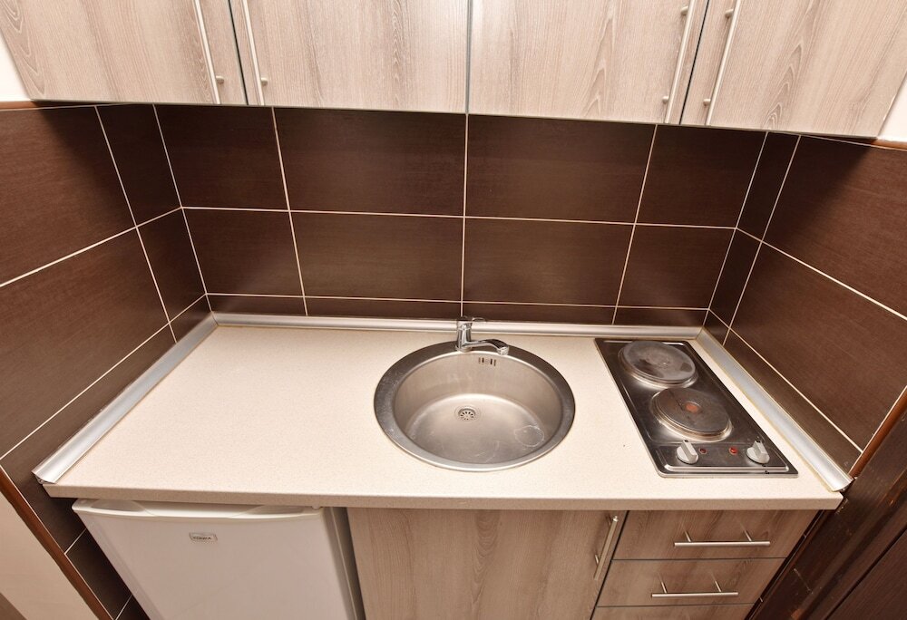 Бар: Apartment Tomba
