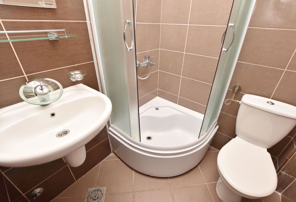 Бар: Apartment Tomba