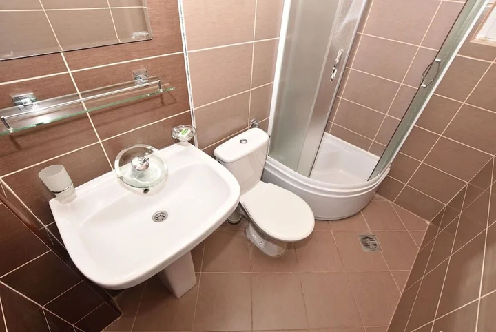 Бар: Apartment Tomba