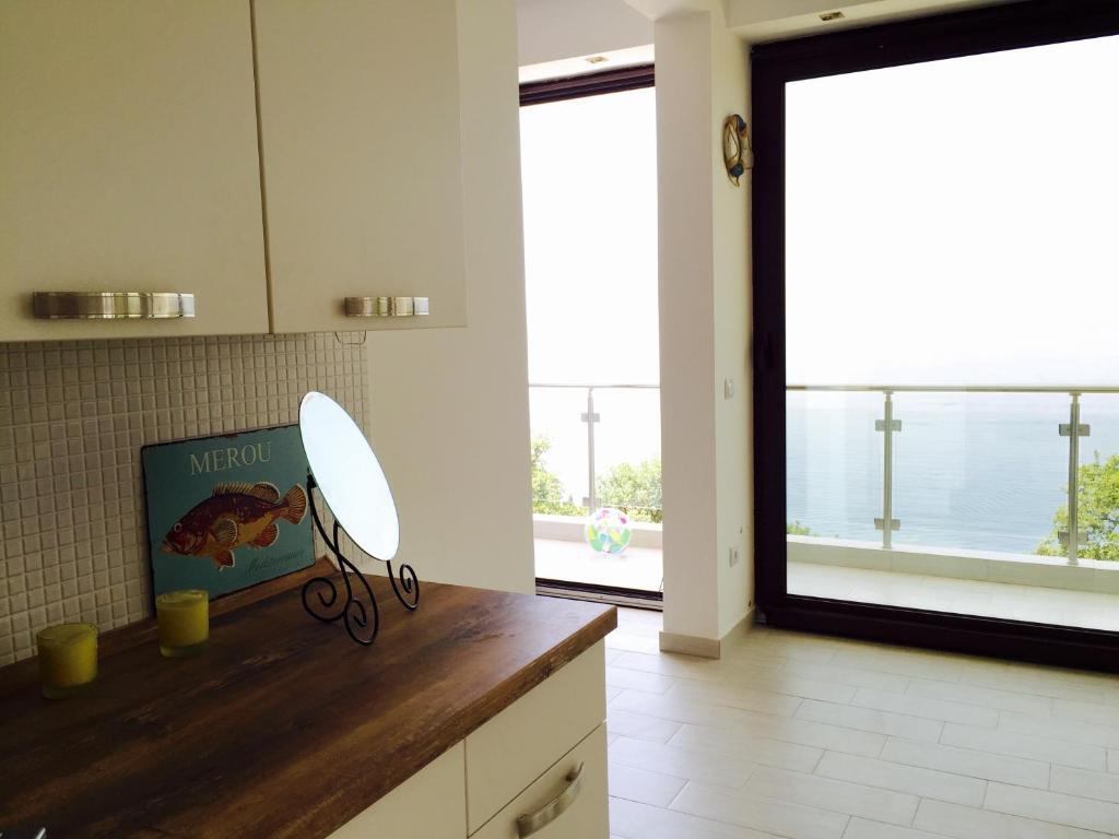 Сутоморе: Apartment SuperSeaView