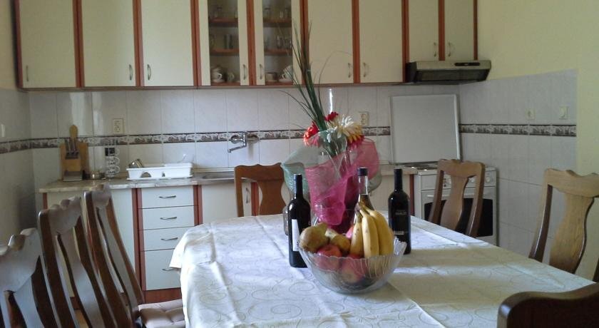 Тиват: Sime Apartments