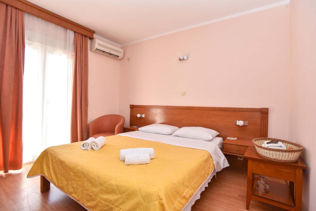 Будва: Apartments Mena