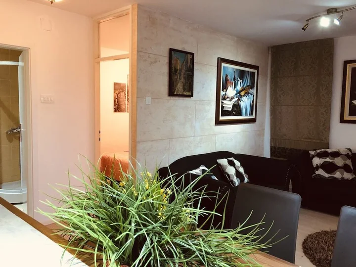 Петровац: Apartments Aleksandar