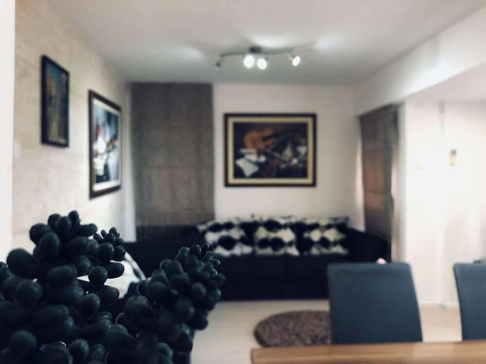 Петровац: Apartments Aleksandar