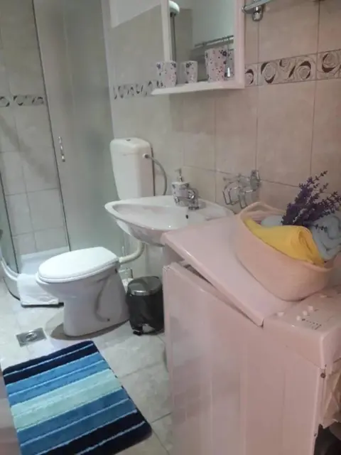 Петровац: Apartments Aleksandar