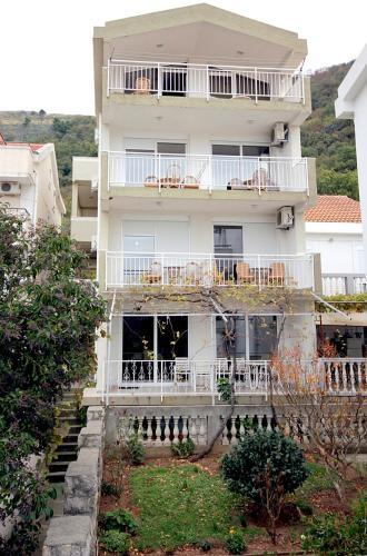 Петровац: Apartmani Neda Bane