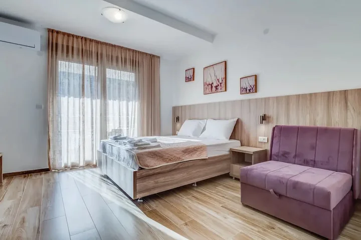 Будва: Apartments Adriatik Lux