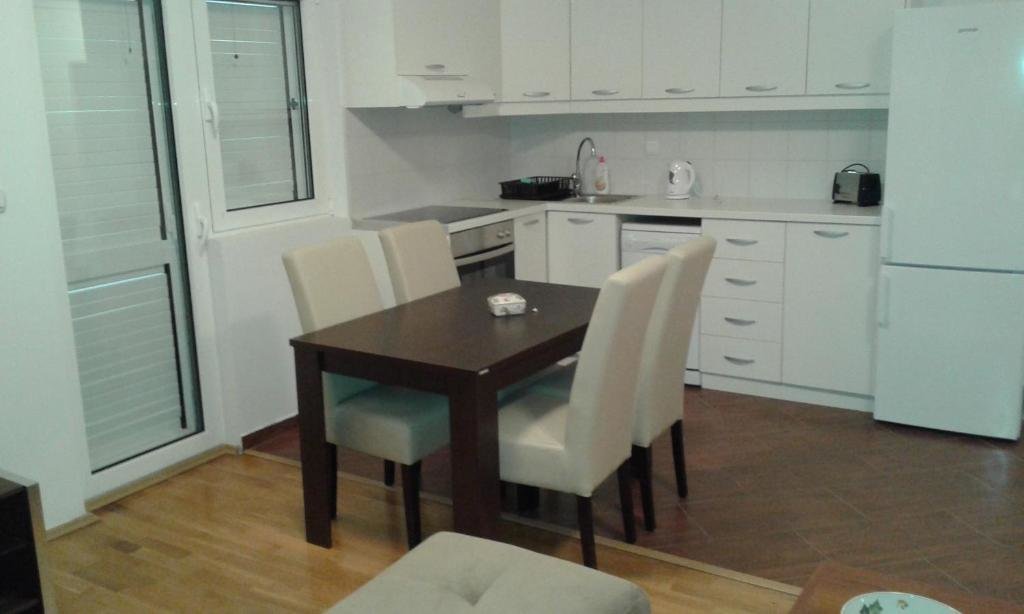 Петровац: Oro Apartments