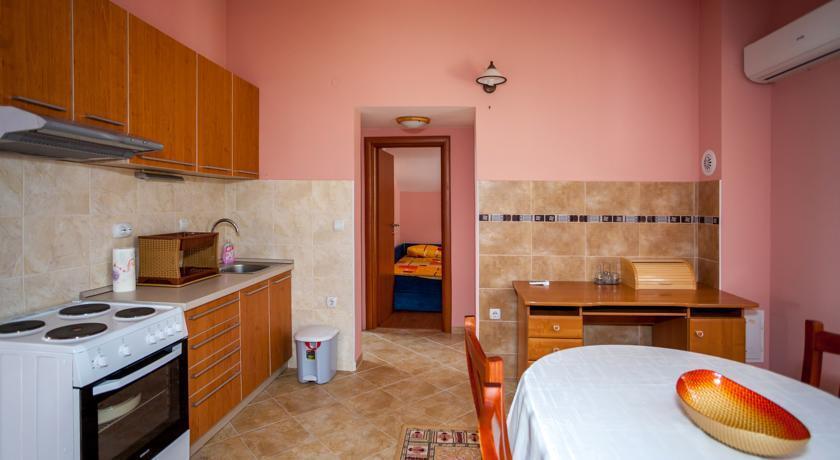 Тиват: Apartment Kandic