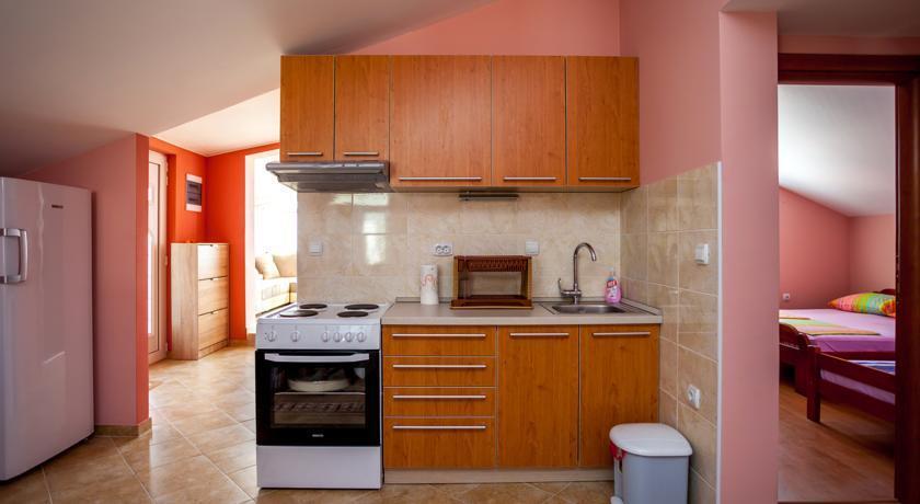 Тиват: Apartment Kandic