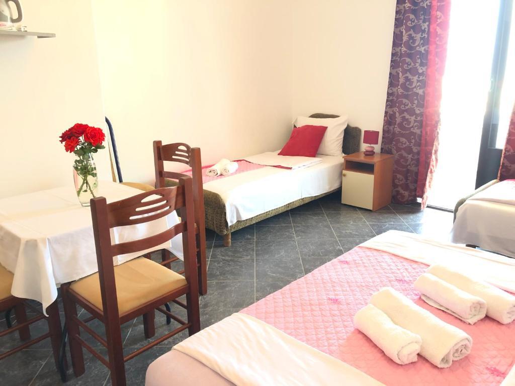 Ульцинь: Apartments Radosevic