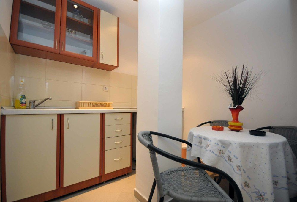Будва: Apartments Buba