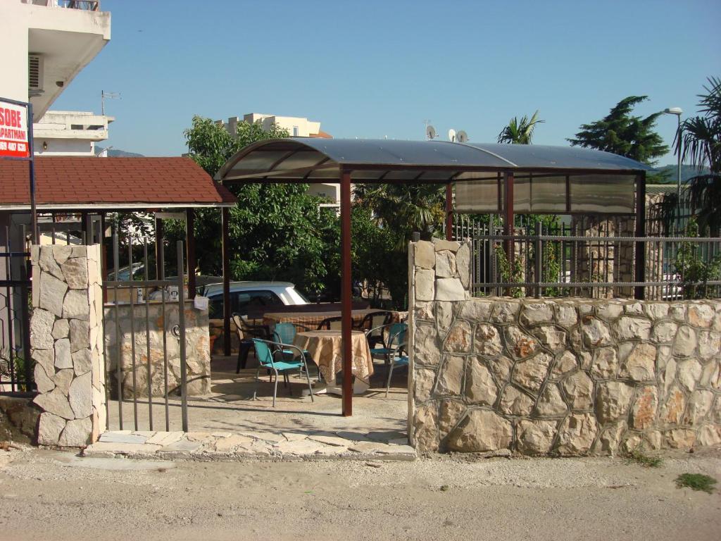 Бар: Apartments Kalamperovic