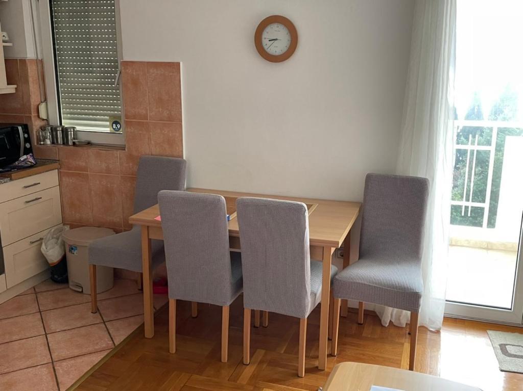 Херцег-Нови: Apartment Topla
