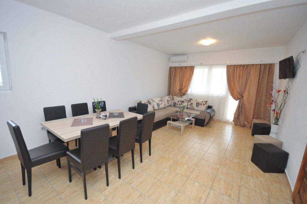 Будва: Apartments Nedovic-Jaz