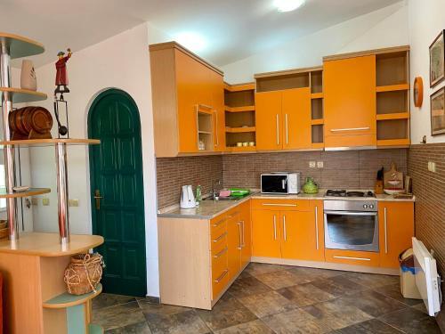 Будва: Apartments Palunko