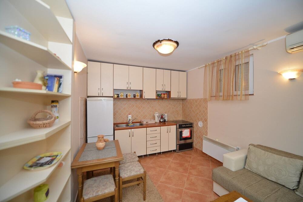 Доброта: Apartments M&T