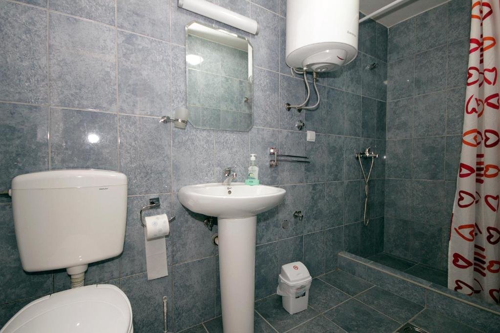 Петровац: Apartments Pavlovic