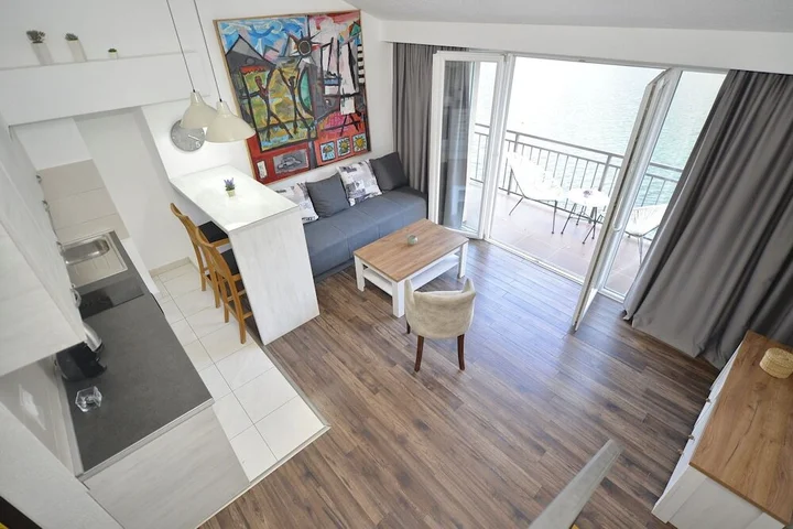 Доброта: House 44 apartments