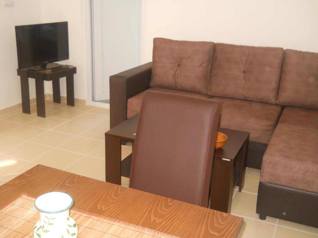 Сутоморе: Apartments Brnjada Sutomore