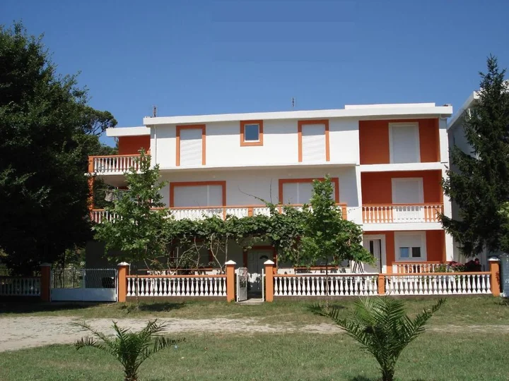 Сутоморе: Apartments Brnjada Sutomore
