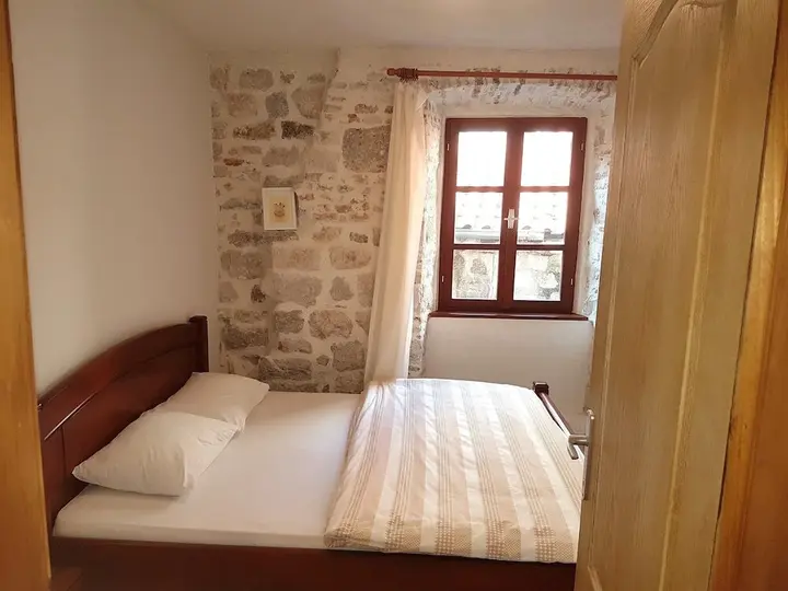 Доброта: Historic Stone House