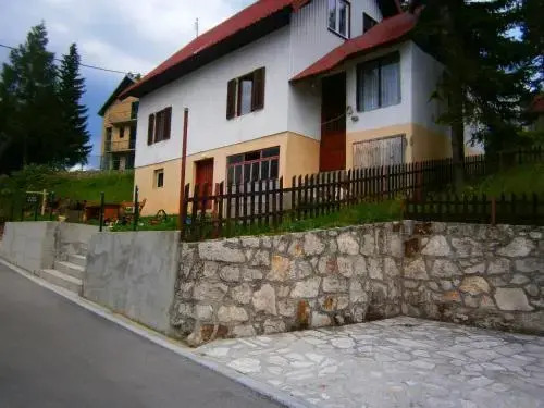 Жабляк: Guest House Dzakovic Stana