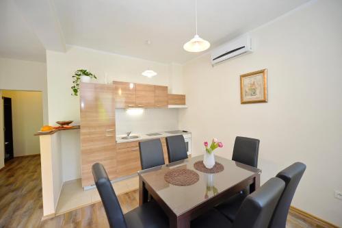 Котор: Apartment Filuro