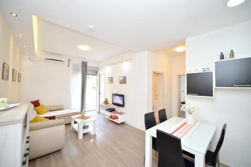 Котор: Apartment Filuro