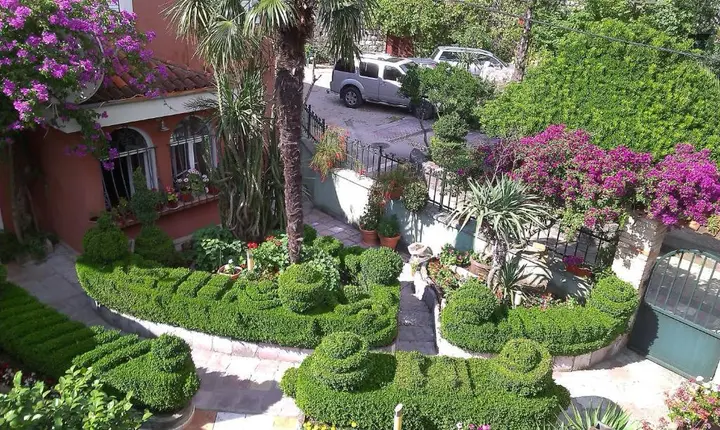 Доброта: Apartment City Garden