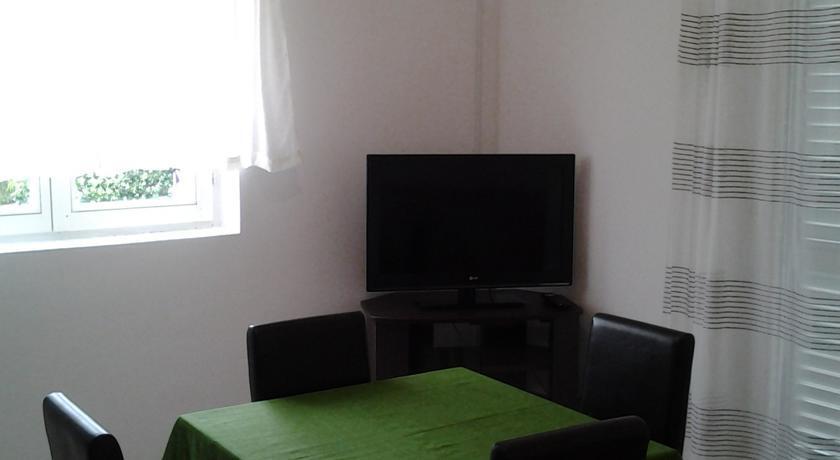 Доброта: Apartmani Tiha Noc
