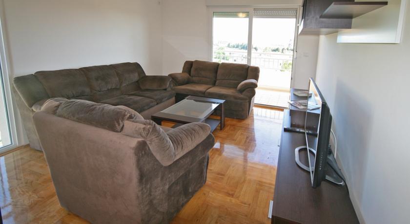 Бар: Apartments Doroteja
