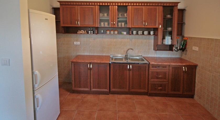Бар: Apartments Doroteja
