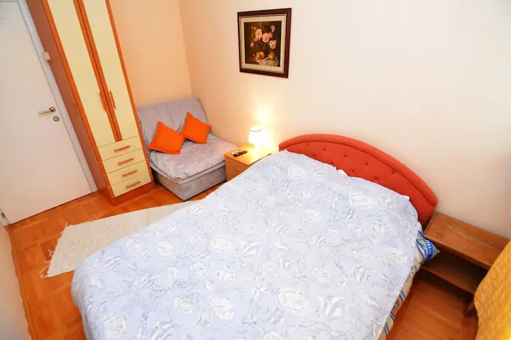 Тиват: Two bedroom apartment in the heart of Porto Montenegro