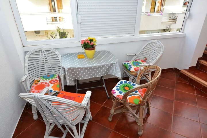 Тиват: Two bedroom apartment in the heart of Porto Montenegro