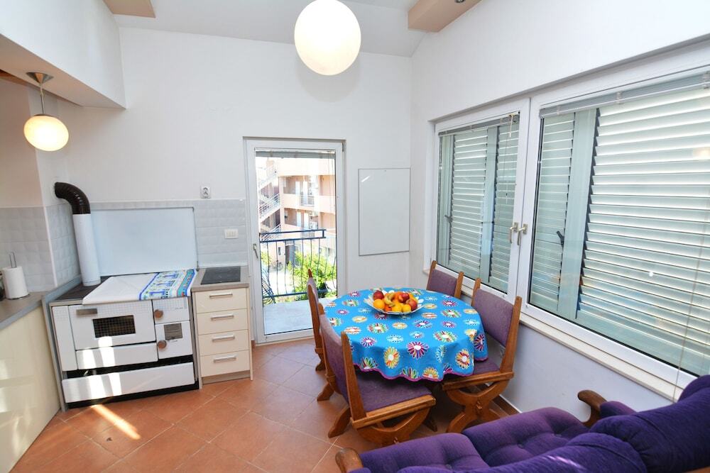 Two bedroom apartment in the heart of Porto Montenegro — фото 4