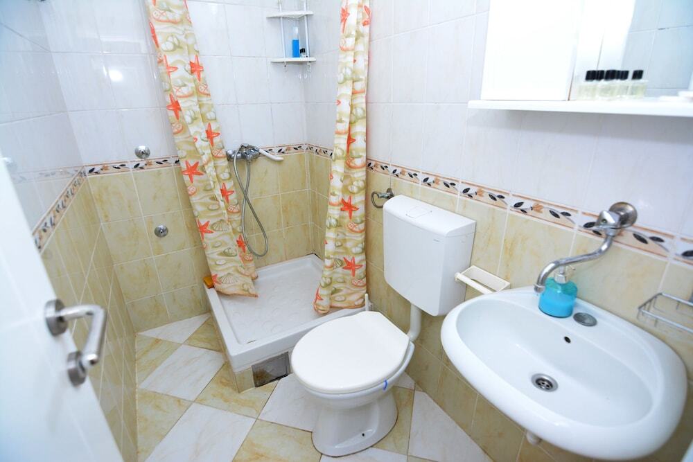 Тиват: Two bedroom apartment in the heart of Porto Montenegro