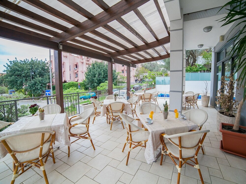 Apartments Villa Petrovac — фото 2