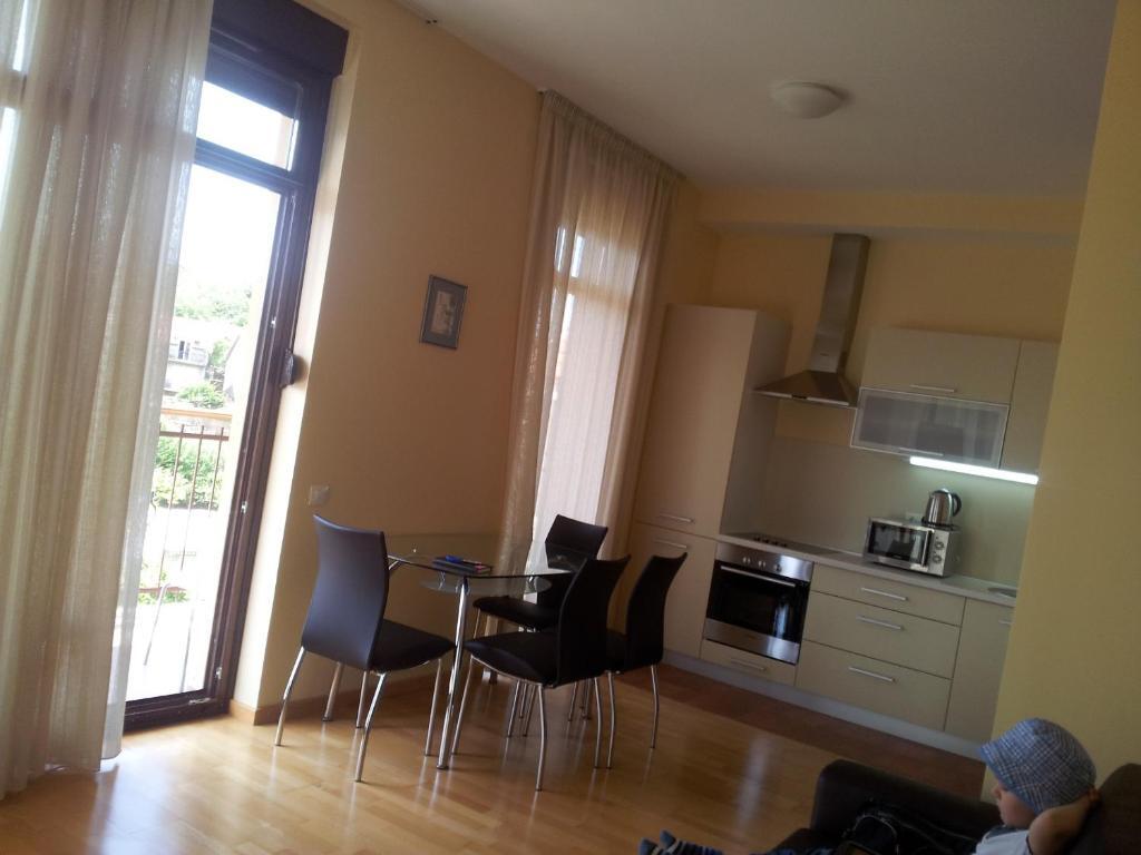 Зеленика: Apartments Ploski