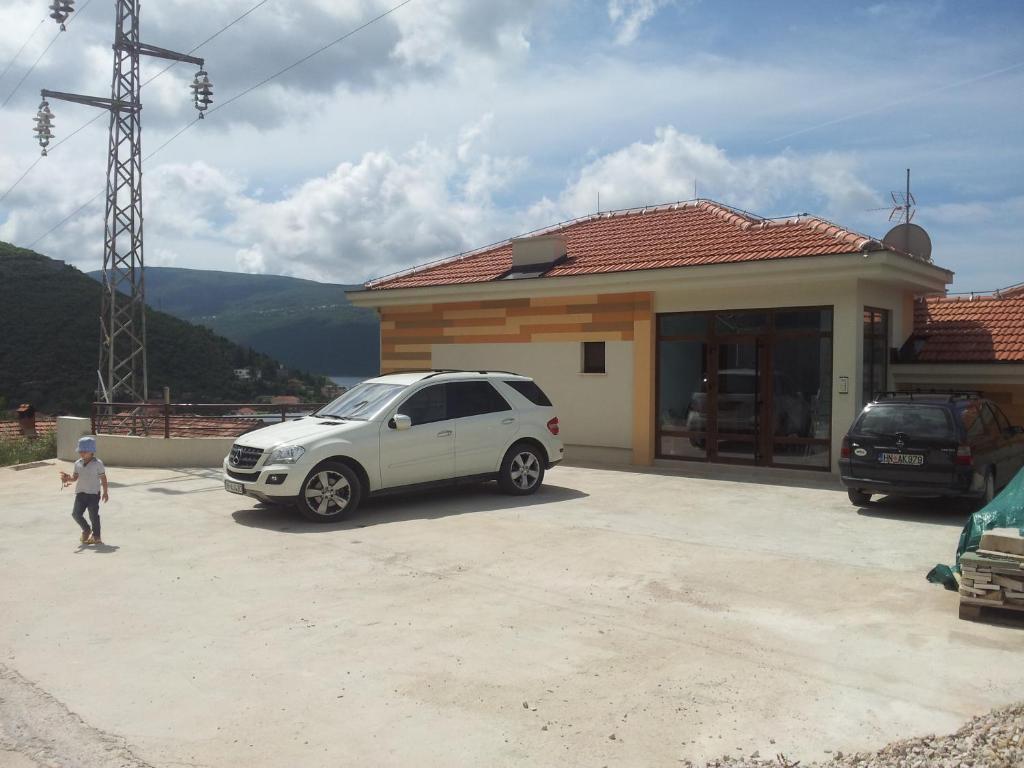 Зеленика: Apartments Ploski