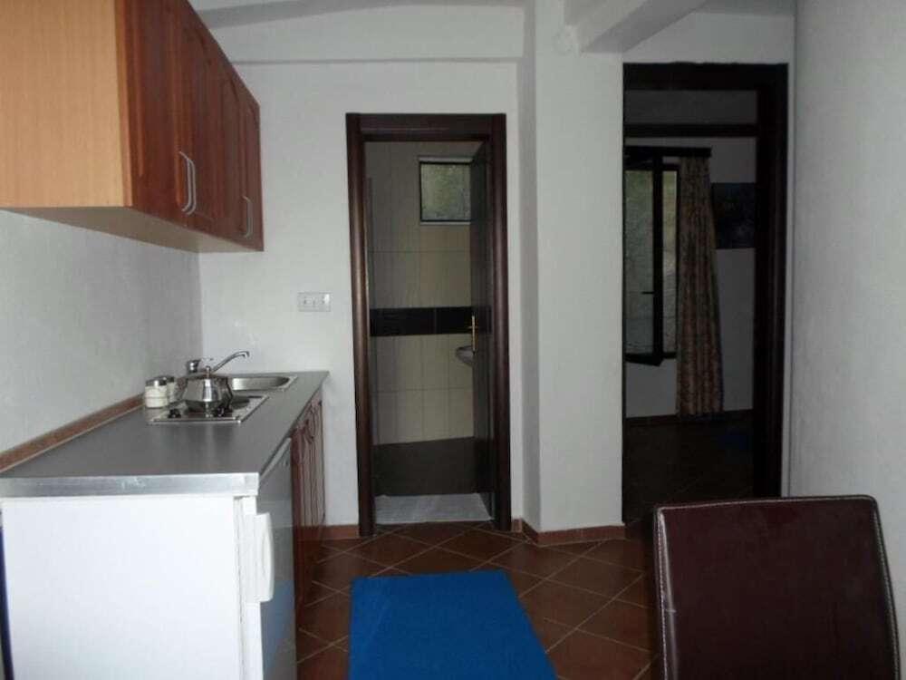 Ульцинь: Apartments FourRoses