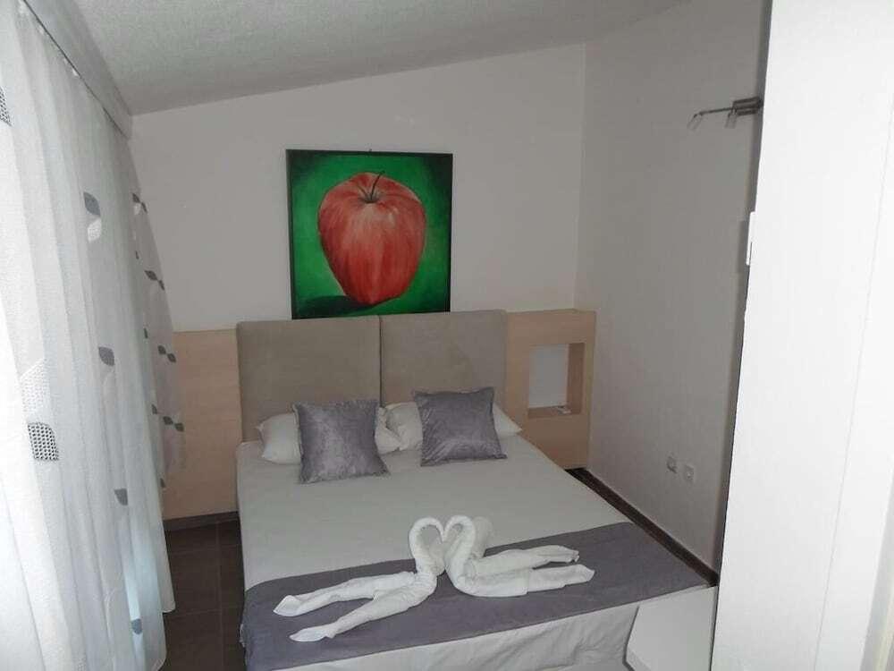 Ульцинь: Apartments FourRoses