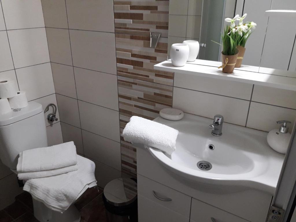 Ульцинь: Apartments Debora
