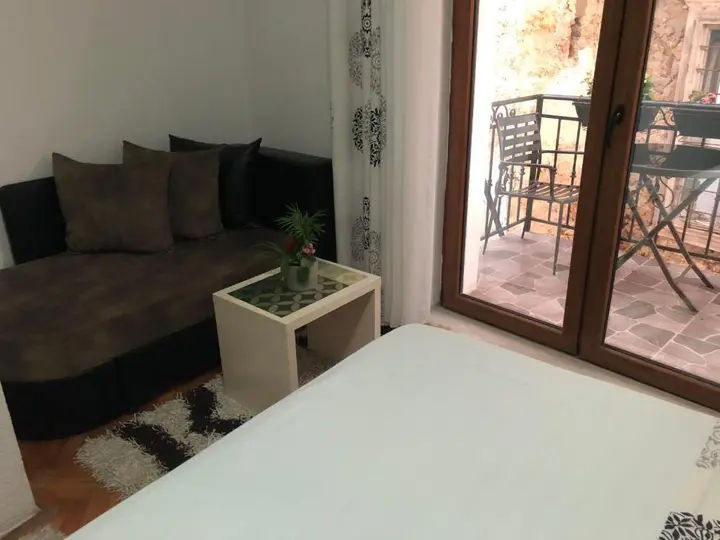 Ульцинь: Apartments Debora