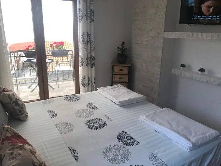 Ульцинь: Apartments Debora